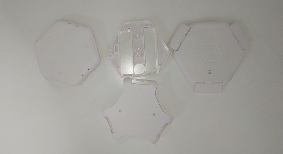Laser, der ABS Spritzen-dekorative Plastikteile schnitzt
