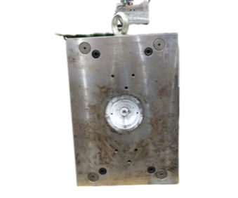 Wärmebehandlung fertigte Plastik-Shell Injection Molding Mold For-Nahrungsmittelgrad-Instrument besonders an