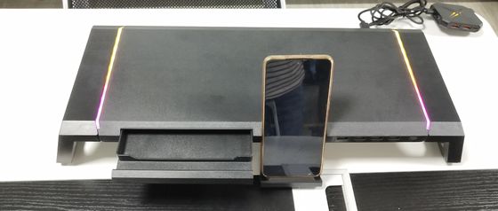 SECC Metallmonitorstand mit USB3.0 Hub / drahtlosem Laden