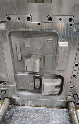 Prototypen von Spritzgussformen für 2k-Teile mit hoher Präzision