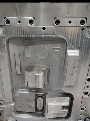 Prototypen von Spritzgussformen für 2k-Teile mit hoher Präzision